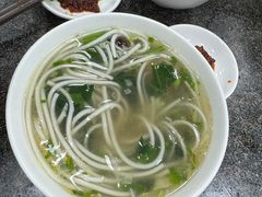 牛肉粉汤-胡家包子·清真(大众巷店)