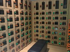 -涨巢·潮玩水疗局