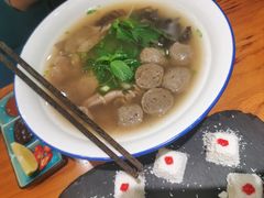 越南火车头汤河粉-阮氏娘·越南料理(双子塔店)