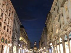 -文艺复兴百货(米兰大教堂广场店)