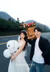 -雪中彩影婚纱摄影·微光艺术中心