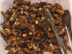 -爱客得牛排海鲜烤肉·火锅自助(春熙路黑金好店)