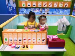 -莫莉幻想儿童乐园(郑州丹尼斯三天地店)