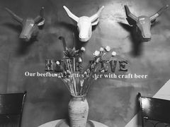 -HIGH FIVE哈福手工汉堡(桂林路店)