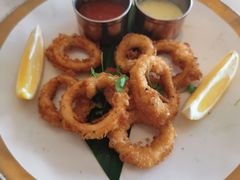 鲜辣啤酒炸鱿鱼圈-The Rug Cafe(王府中环店)