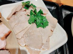 -亮亮面馆(经六路店)