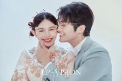 -乐派诗婚纱摄影