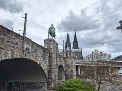 -科隆霍亨索伦桥爱情锁