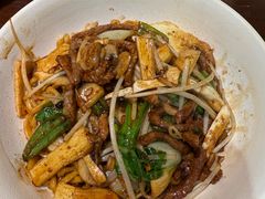 生爆牛肉面-寻裕记·现炒浇头面(人民广场店)