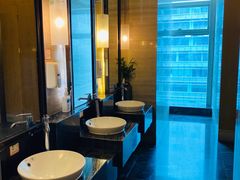 -深圳皇庭V酒店