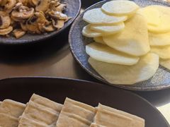 -赞酱川式烤肉(蜀都万达店)
