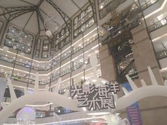 -梅龙镇广场