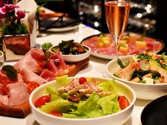 色拉-wineapp葡萄酒餐吧(外滩金融中心店)