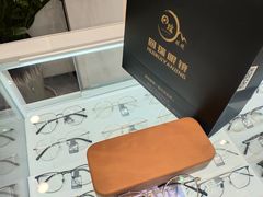 -回瑞眼镜·蔡司·依视路官方授权店(广益路万达店)