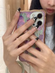 -芮娅时光半永久纹眉·美甲美睫·皮肤管理