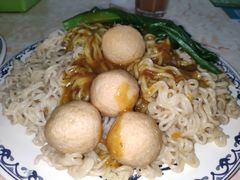 咖喱鱼蛋捞丁-渔记茶餐厅(渔村店)