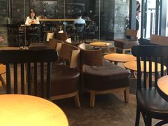 大堂-星巴克(广州动漫星城东区店)