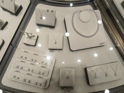 -RUANS阮仕珍珠(北京蓝色港湾店)