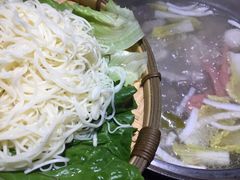 -狐狸爱上椰子鸡(滨江星光大道店)