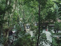 -穹六人间 people 6(岳阳路店)
