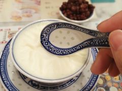 -广信牛奶甜品世家(台东店)