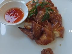 -荣誉海鲜酒楼(海湾店)