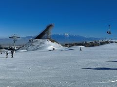 -丝绸之路山地度假区滑雪场