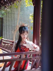 -一揽芳华汉服旗袍体验馆(拙政园店)