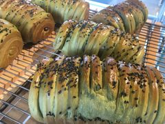 -Dough&Joe团憩(瑞虹天地月亮湾店)