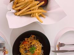 -百好乐宠物友好餐厅(朝外大街店)