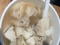 -手劲鱼丸馄饨铺(哈一百店)