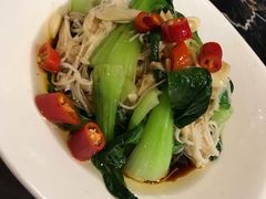 -东北农家院·铁锅炖(莘庄店)