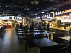 -好吃街美食城(八一广场店)