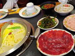 -沸炉重庆老火锅(军事博物馆店)