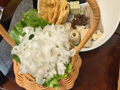 -煲王粤菜餐厅(中侨中心店)