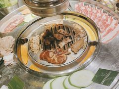 -哈哈碳都·牛肋条无限自助烤肉(台江万达店)