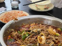 -周良天山牛杂城(天山路总店)
