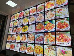 -洪姐川菜东北菜铁锅炖(天生丽街店)