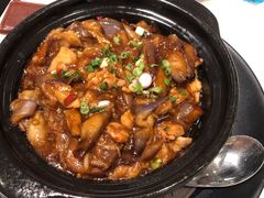 咸鱼鸡粒茄子煲-港丽餐厅(高德置地店)