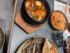-草家酱蟹炭火烤肉店(珲春南路二店)