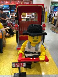 -乐高品牌旗舰店(人民广场店)