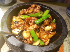 石锅杭椒牛蛙-桂满陇·桃花院落(长泰广场店)