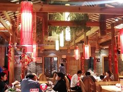 大堂-野山舂·贵州现舂酸汤火锅(鸿通城店)