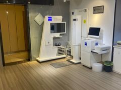 -瑞司视光眼镜·蔡司战略合作眼镜店(新街口店)