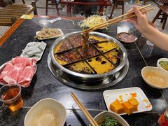 -邓莽子老火锅(中兴路总店)