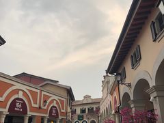 -佛罗伦萨小镇广佛名品奥特莱斯(疏港路店)