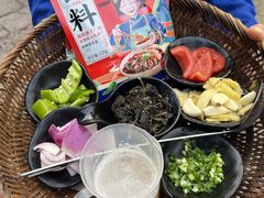 -刘姐啤酒鱼民族演艺餐厅(西街总店)