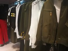 -银泰百货(舟山临城店)