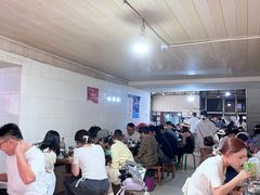 -正宗杨记普洱酸醋米线(总店)