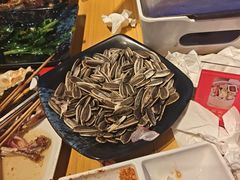 -华府九号海鲜烧烤大排档(龙域店)